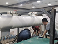 团队在努力工作